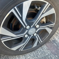 タントカスタムタイヤホイール4本セットの画像