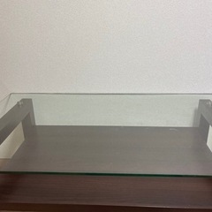 ガラステーブルの画像