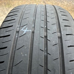 横浜ブルーアースGT 215/45R18四本の画像