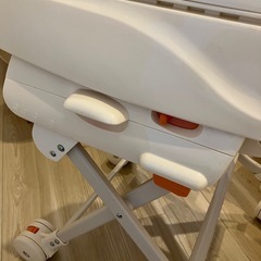 コンビ　ベビー用スウィングベッドの画像