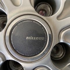 1シーズンのみ使用 冬用 スタッドレスタイヤ 15インチの画像