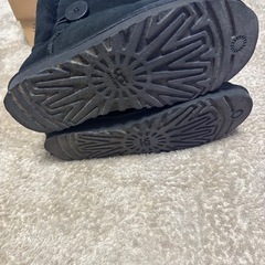UGG Bailey Button Triplet アグ ベイリーボタン トリの画像