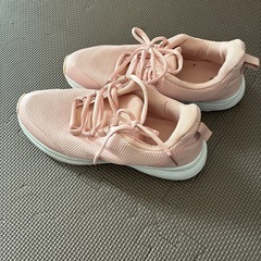 スニーカーの画像