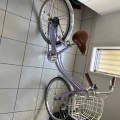 ブリヂストン　自転車 ラベンダー色 22インチ　ブラウンサドルの画像