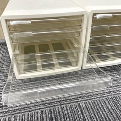 引き出し付きプラスチックケース 2点セットの画像