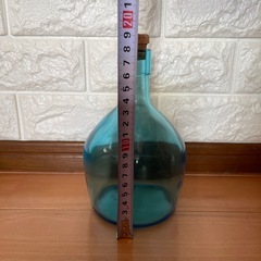 水色の綺麗な瓶の画像