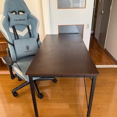 ゲーミングチェア ＋ デスク セット（中古） の画像