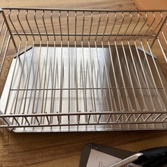 ニトリ　ステンレス水切りラック、がっちり掴めるシリコントング　解凍プレートの画像