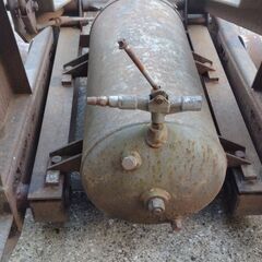 ビシャモン？　エアーリフト　エアージャッキ　整備工場　自動車の画像