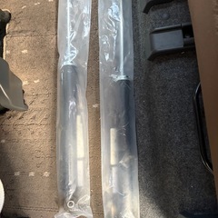 未使用トヨタR/ショック×2 の画像