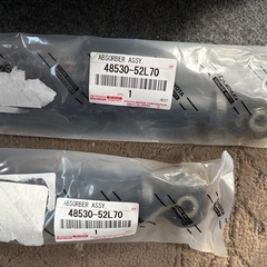 未使用トヨタR/ショック×2 の画像