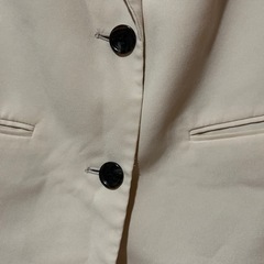 GU ジレ ホワイトの画像