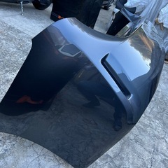 プリウスα 　リヤバンパーの画像