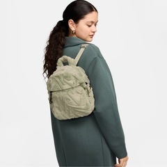 NIKE 　ナイキ　フェイクファー　ミニリュックの画像