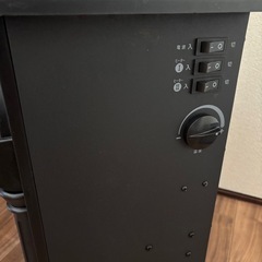暖炉風の電気ヒーターの画像