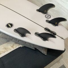 FCS 2 CHRISTENSON TRI-QUAD 5FIN （Mサイズ）クリステンソン　の画像