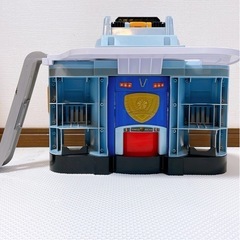 トミカワールド ぐるっと変形!DXポリスステーションの画像