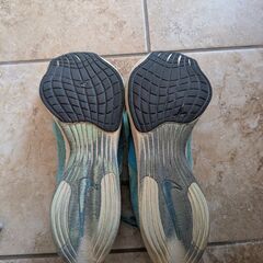 ランニングシューズナイキヴェイパーフライフライ2の画像