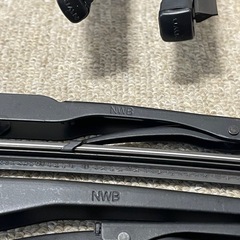 11/28最終値下げ　28〜65cm　NWB 　定価16000〜17.8千円　 冬、夏　ワイパーセット　すぐ使用できますの画像