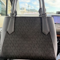 MICHAEL KORS バッグの画像