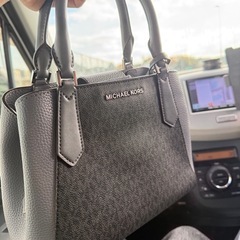 MICHAEL KORS バッグの画像
