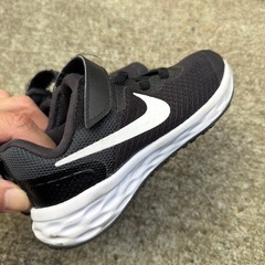 NIKE ランニングシューズ　子供の画像