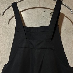 GU オーバーオール 黒の画像