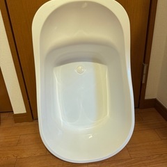 【取引中】リッチェル　ひんやりしないお風呂マット　ベビーバスの画像