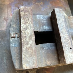 万力(バイス)の画像