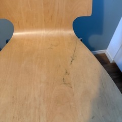 IKEAのダイニングチェア、スツール、鉢カバーの画像