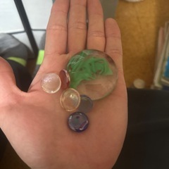 ビー球とかおはじきの画像