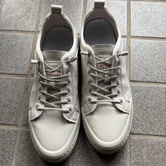 スニーカーの画像