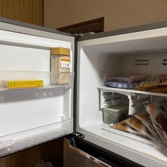 Hisense 冷凍冷蔵庫　HR-B2302 2020年製の画像