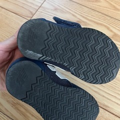 ニューバランス　323 13センチの画像