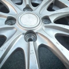 【中古】2024年製 155/65/R14 ダイハツ タント L375S スタッドレスタイヤ スタッドレス ホイール付 4本セット 軽自動車 グッドイヤー アイスナビの画像