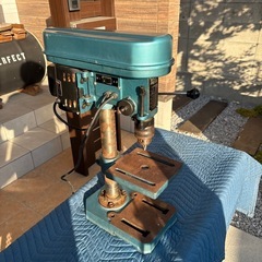 新興製作所（SHINKO）の卓上ボール盤の画像