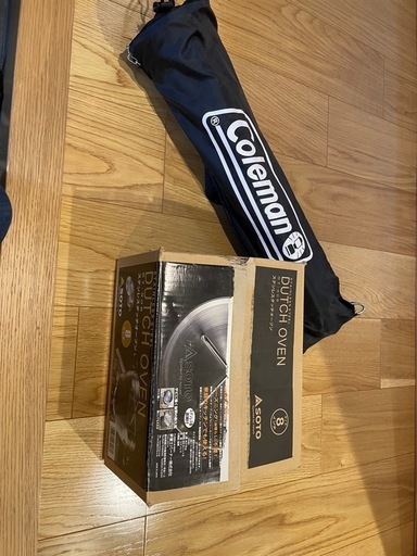 SOTO ダッチオーブン8、コールマンファイヤープレイスタンドセット