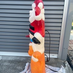 クリスマス サンタ オブジェ イルミネーション ライトアップの画像