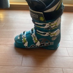 スキーブーツの画像