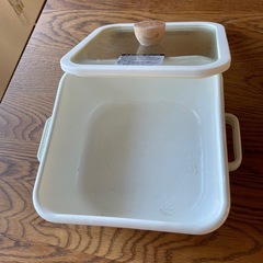 現行　ニトリ　スクエア型鍋の画像