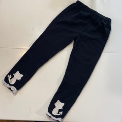 西松屋　猫ちゃん　黒のロングパンツ　130cmの画像