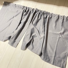 カフェカーテン　グレー　突っ張り棒つきの画像