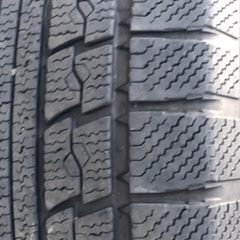 ハイエースに付けてたタイヤホイールです。の画像