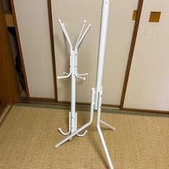 アイリスオーヤマ ハンガーラック 衣類収納 衣類掛け 落ちにくい 倒れにくい ポールハンガー コートハンガー 高さ175㎝ ホワイト S-HP の画像