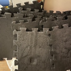 洗浄済みブロックマット(大きい鍵が6枚、小さい鍵が5枚)の画像