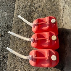 灯油用ポリ缶　18リットル　３個まとめての画像