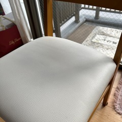 ダイニングチェア　2脚
の画像