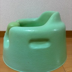  赤ちゃん座椅子　BUMBO バンボ　の画像