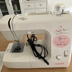 シンガー電動ミシンの画像