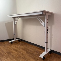 ベッドサイドテーブル オーバーテーブルの画像